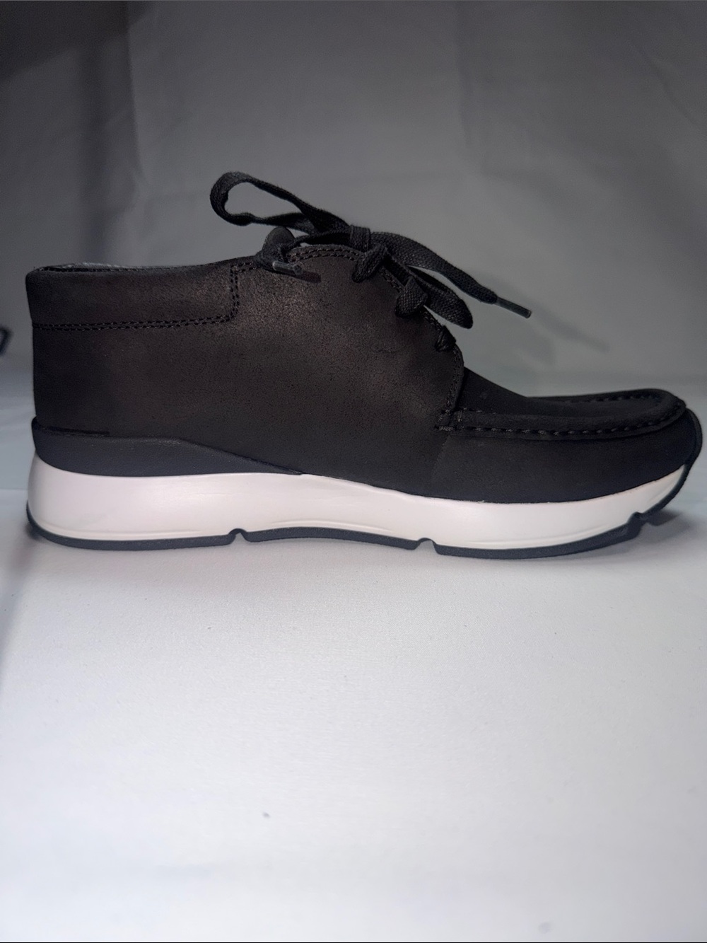 Vince Toronto Chukka Sneakers Black